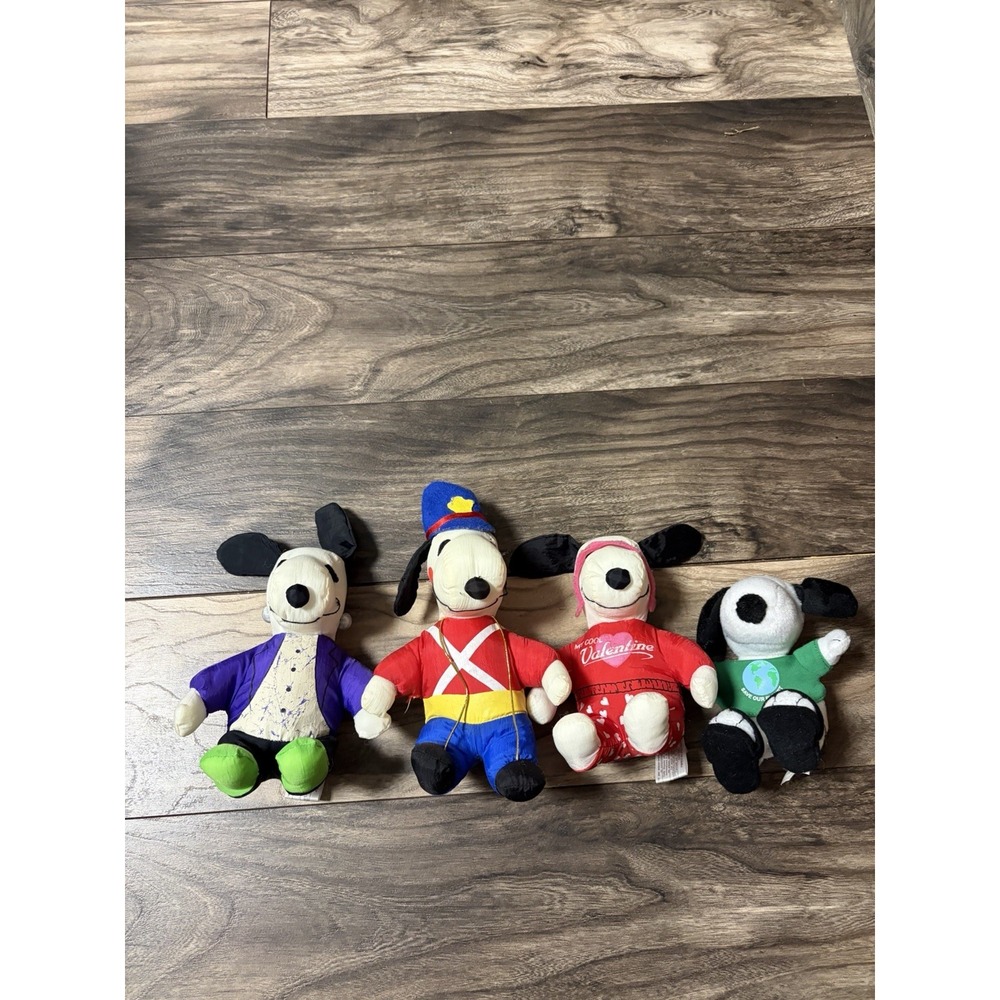 Lot of 4 Whitman's Snoopy Plush Collectibles Vintage